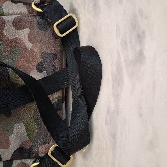 Diaper Backpack - Picture 11 of 16